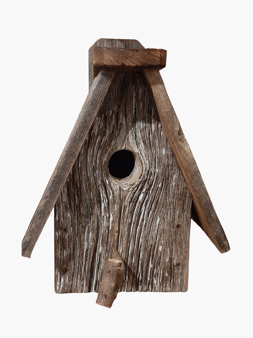 A Frame Nesting Box with Natural Knot Hole